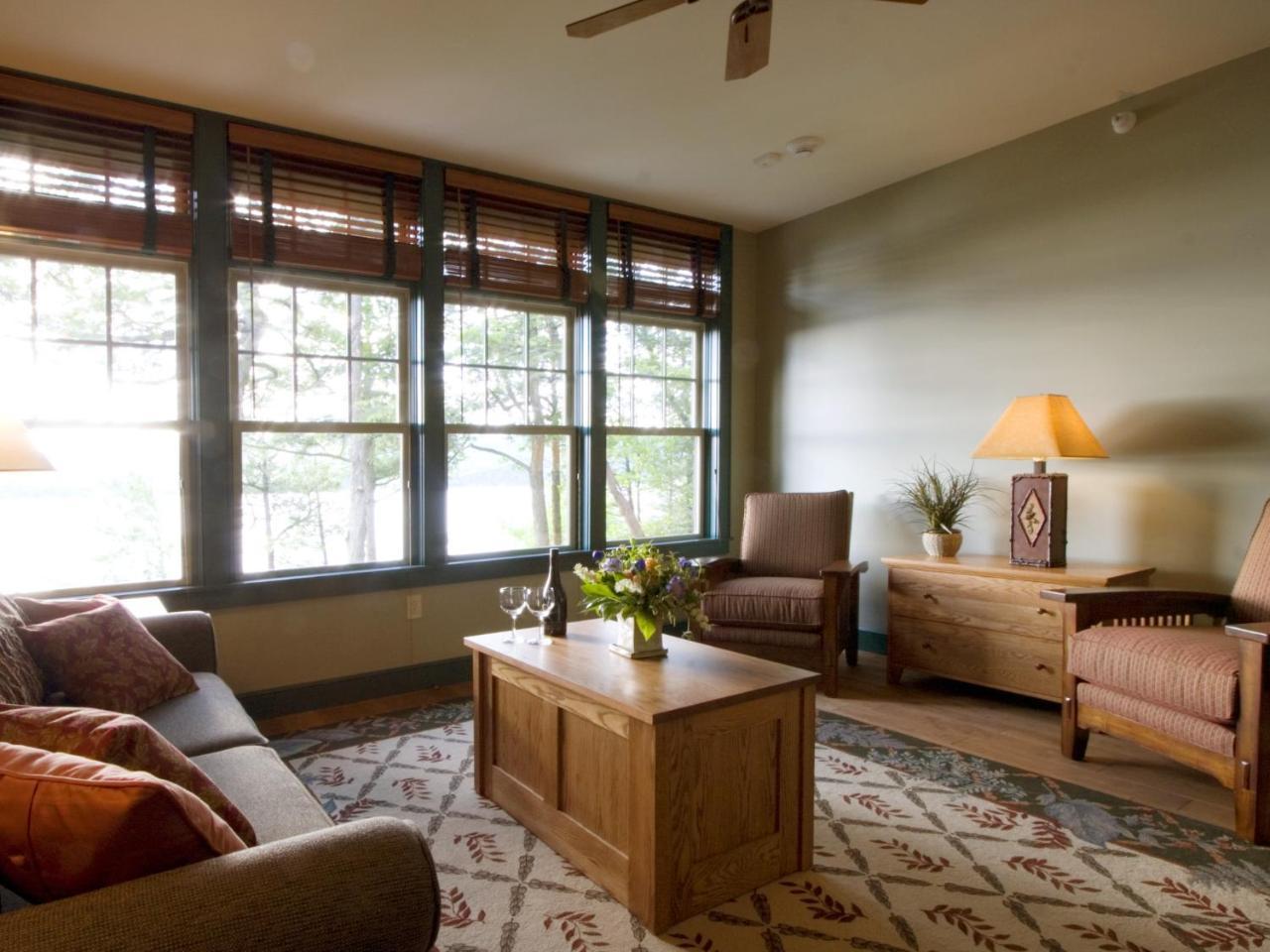 Basin Harbor Hotel Vergennes Екстериор снимка